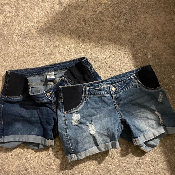 Maternity short bundle - Picture 3 of 3